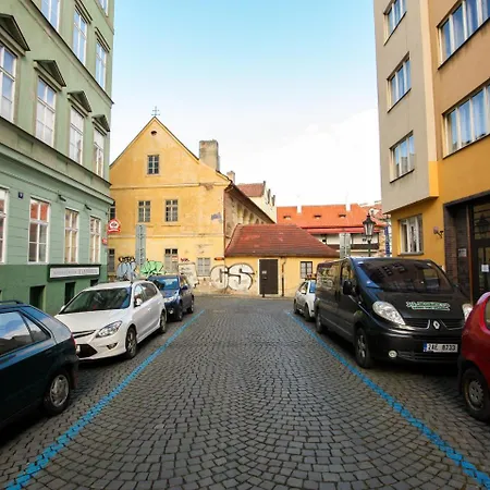 Elegant In Historical Center *